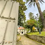 منزل ريفي Planazo House *